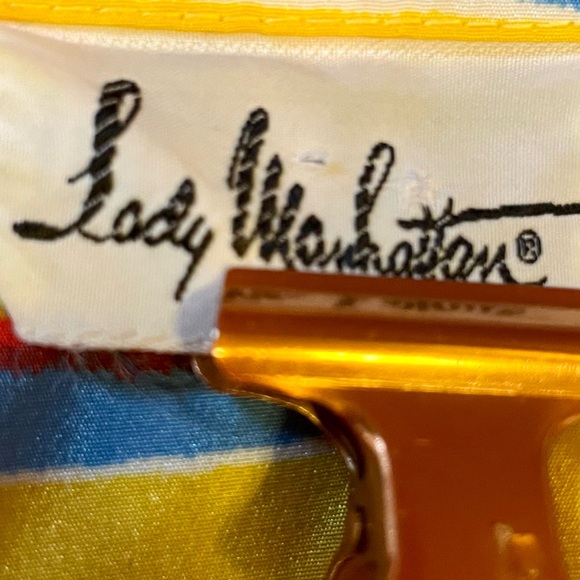 Vintage Lady Manhattan stripped blouse with dart collar. - Picture 7 of 11